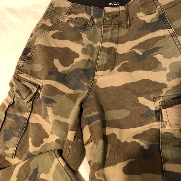 NWOT RVCA camo cargos - Picture 4 of 10